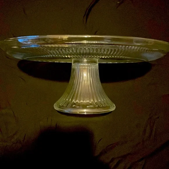 Glass cake plate with stand. 12in x 4.5in. 3lbs. - Picture 3 of 4